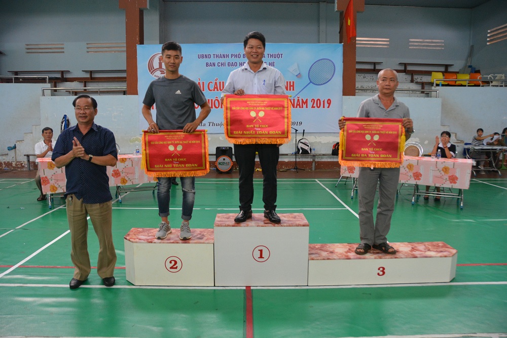 Bế mạc Giải cầu lông học sinh thành phố Buôn Ma Thuột hè năm 2019.